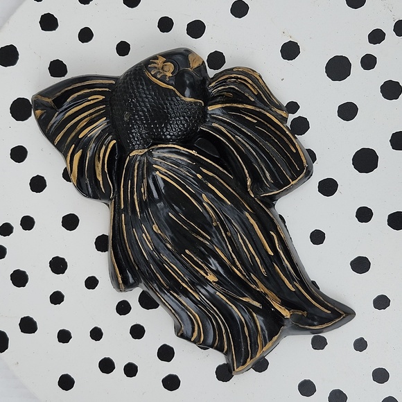 MID-CENTURY CHALKWARE ANGEL FISH WALL DECOR - Picture 6 of 6